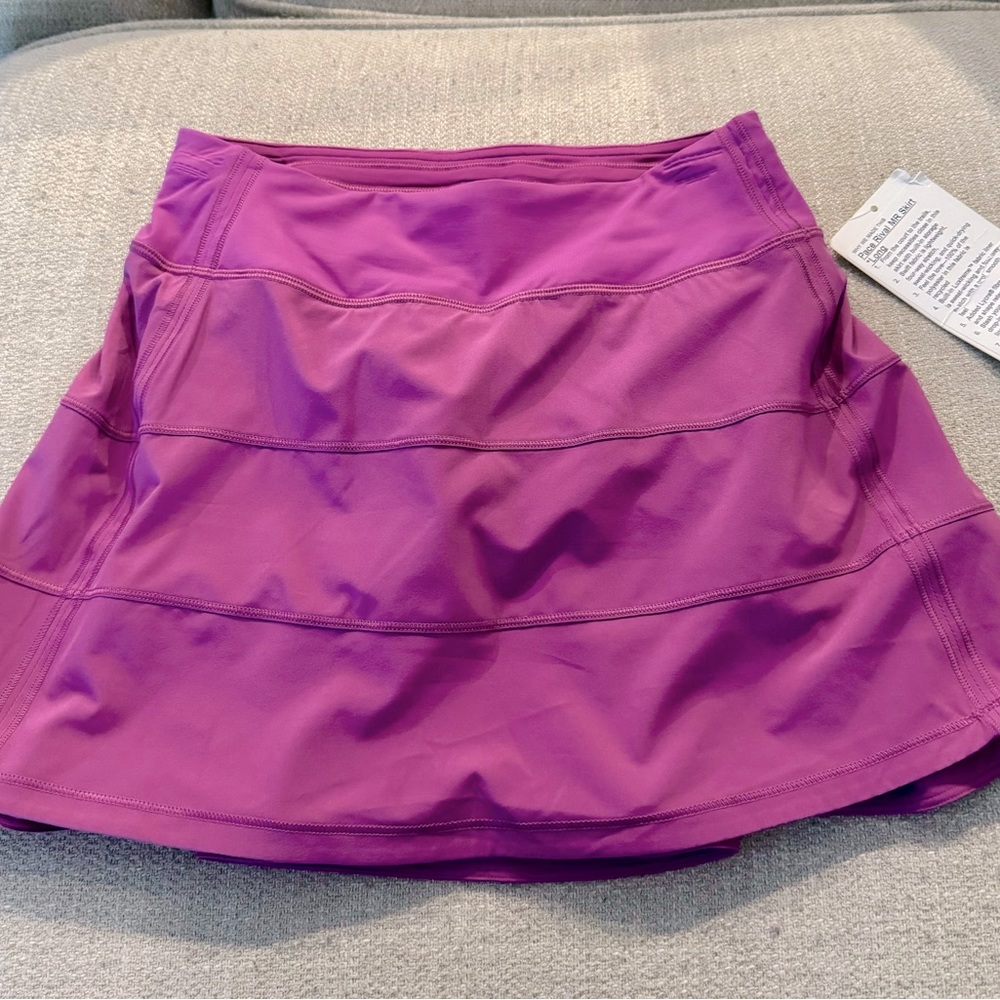 Lululemon sz 2 tall skirt- NWT